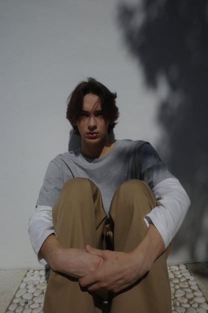 Brad Double-sleeve Tee in Grey/White