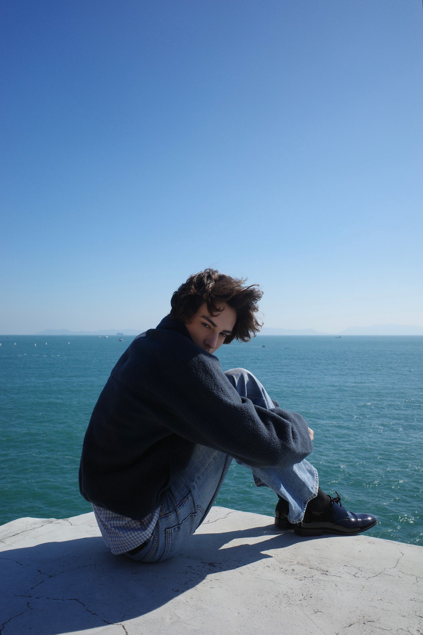 Wool-blend Quarter-zip Fleece Pullover in Navy